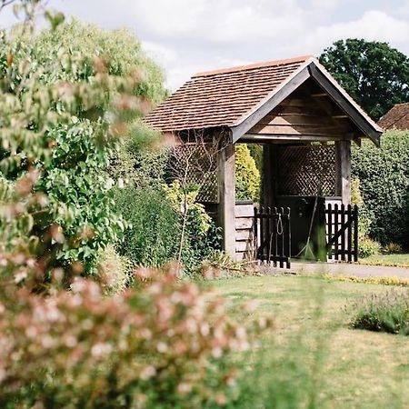 Вилла Forest Farm Barn Hampshire Бишоп-Уолтем Экстерьер фото